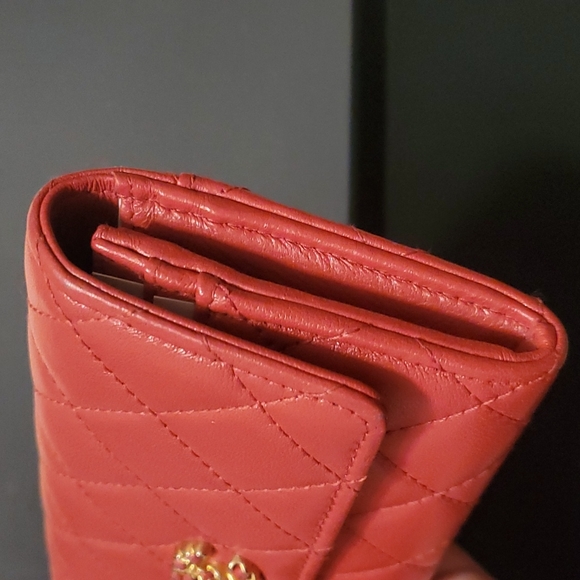Chanel Wallet - Picture 5 of 5